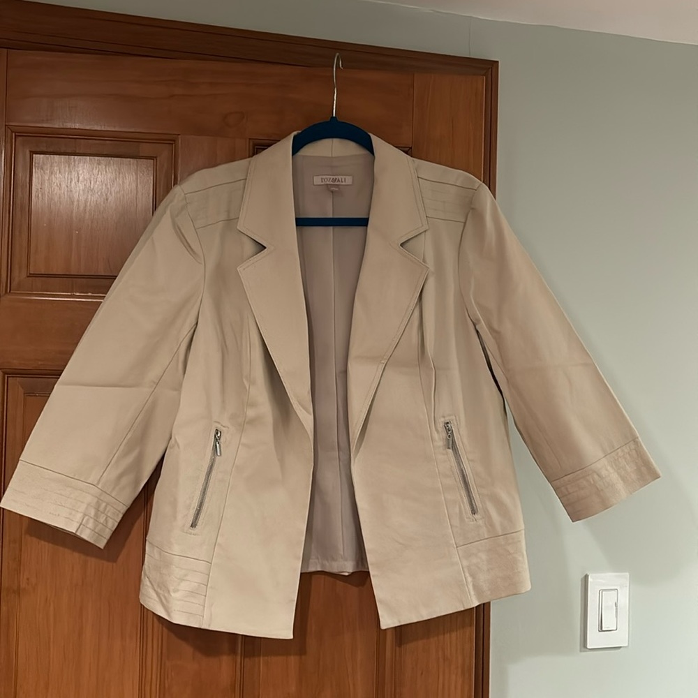 Roz and Ali Cream 3/4 Sleeves Petite Jacket